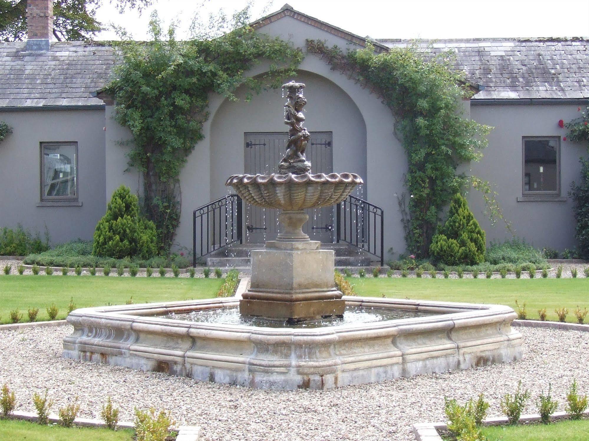 Barberstown Castle Hotel Straffan Kültér fotó